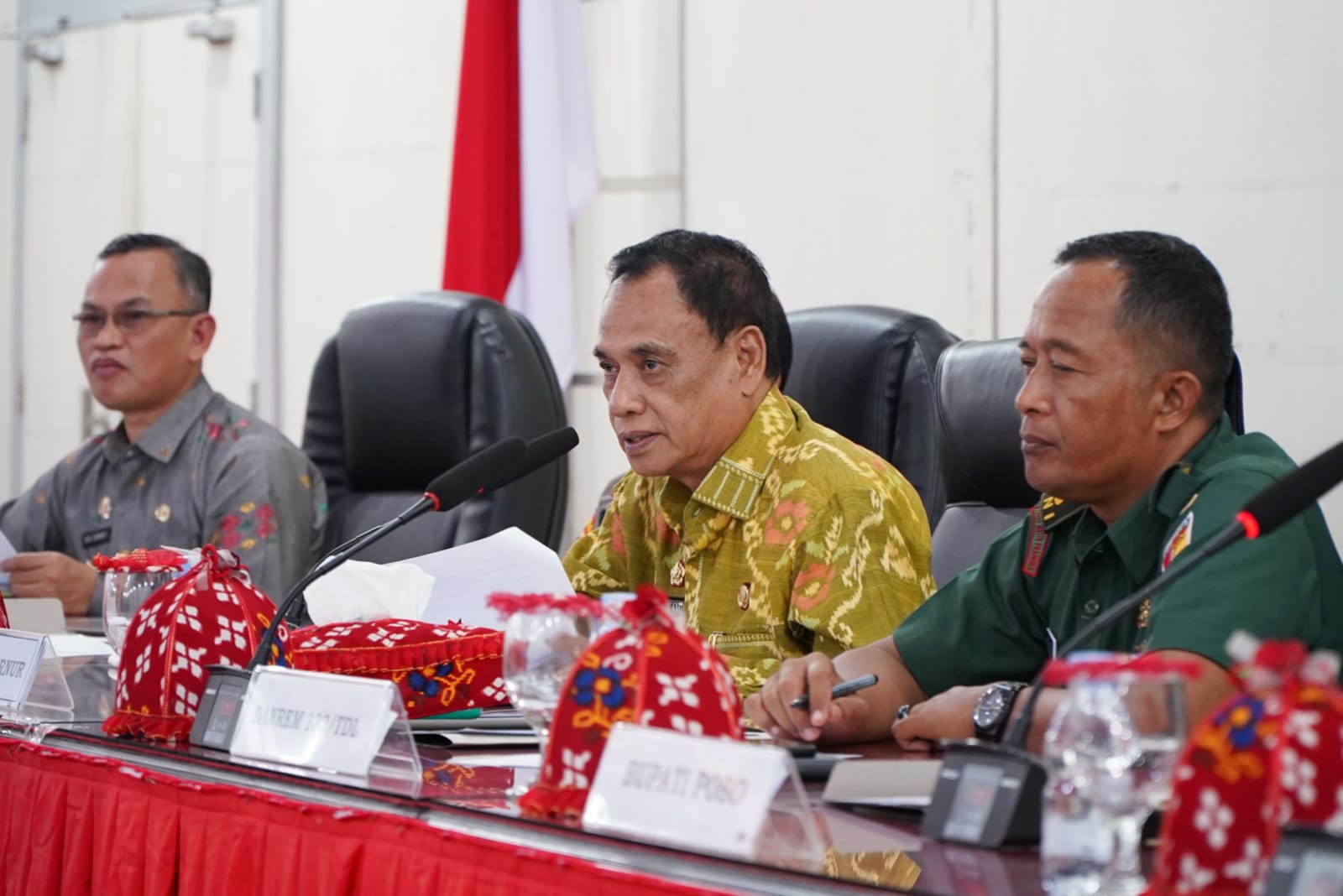 Wagub Sulteng, Ma'mun Amin saat memimpin rapat akhir persiapan pencanangan 'Sulteng Negeri Seribu Megalit', Kamis (5/9/2023). (Foto: Diskominfo Sulteng).